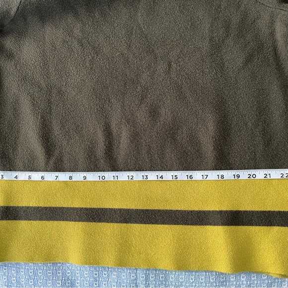 Max studio Olive and Yellow Sweater - Picture 4 of 9